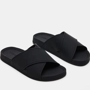Steve Madden Black Crisscross Slides